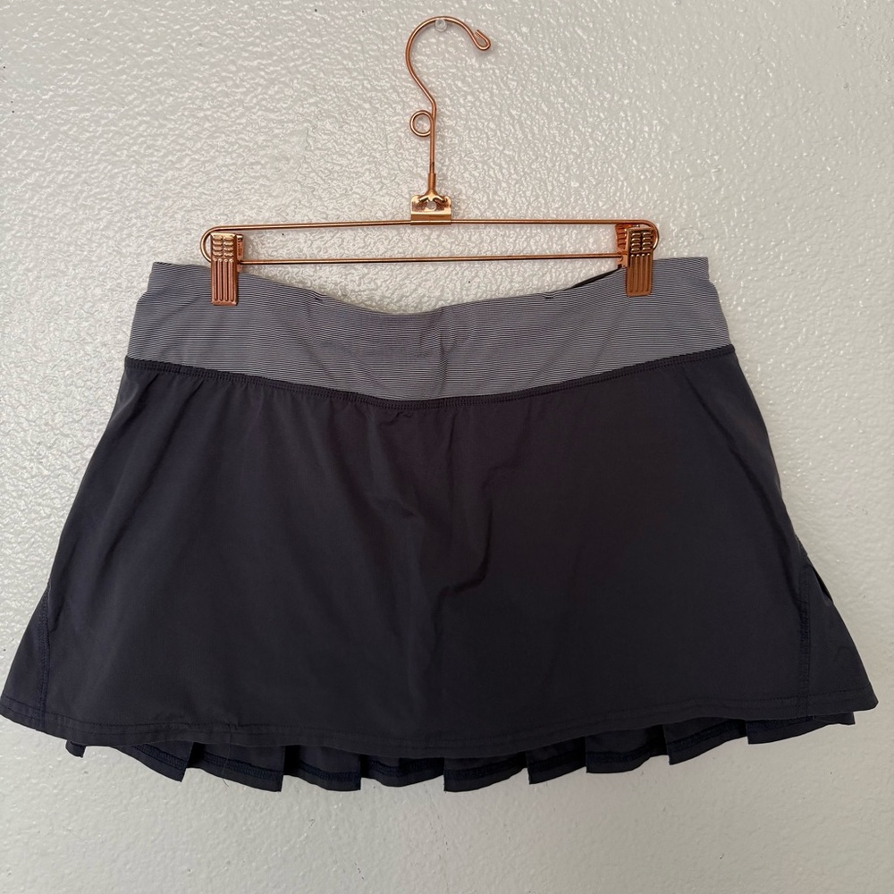 lululemon athletica Black Athletic Skirt with Gray Waistband